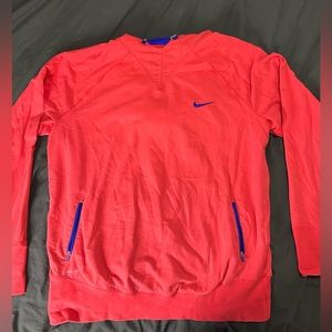Women’s Nike Dri-Fit Pull Over Hoodie-Size Large